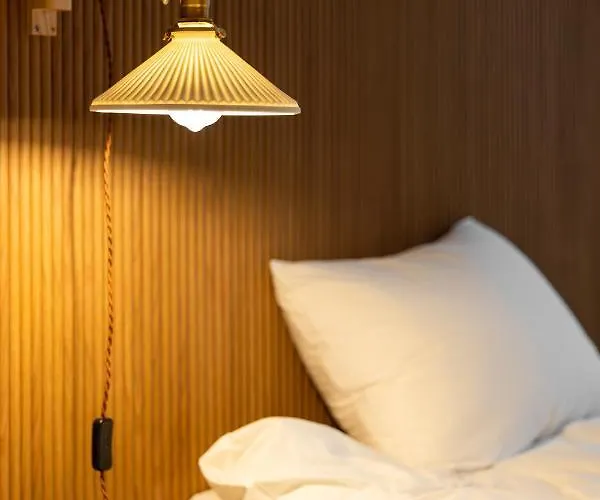 Apartment Free Pick-up, 4 Beds, Near Gangnam, Hongdae, Subway 8 Mins, Spacious
